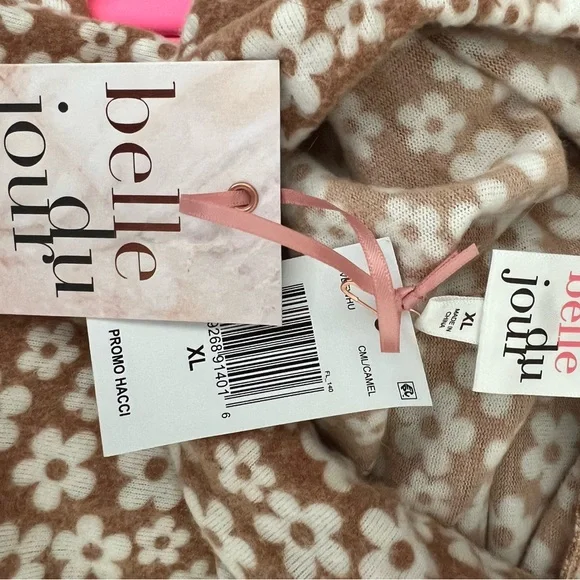 Belle du Jour Floral Lounge Set Juniors’ Size X-Large - Picture 8 of 9